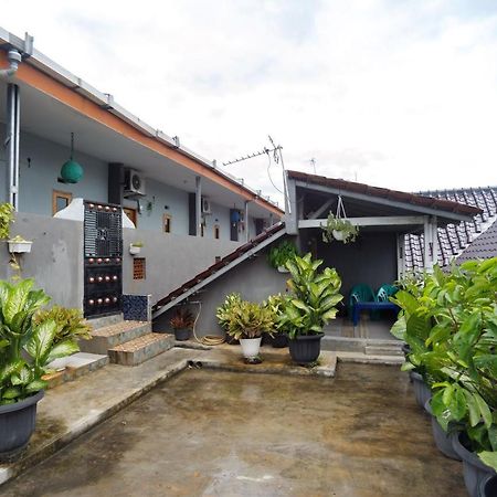 Reddoorz Syariah Near Rs Advent Bandar Lampung Hotel Екстериор снимка