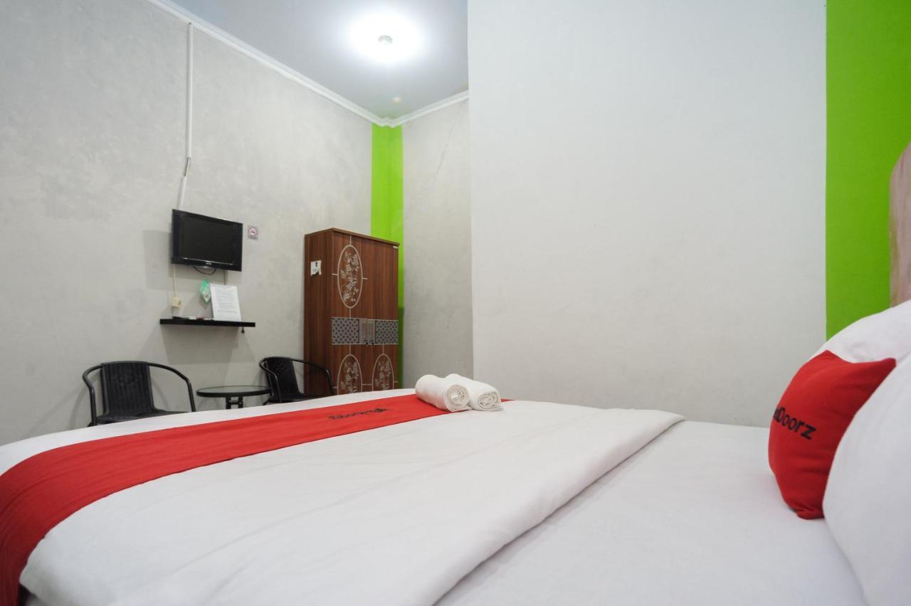 Reddoorz Syariah Near Rs Advent Bandar Lampung Hotel Екстериор снимка