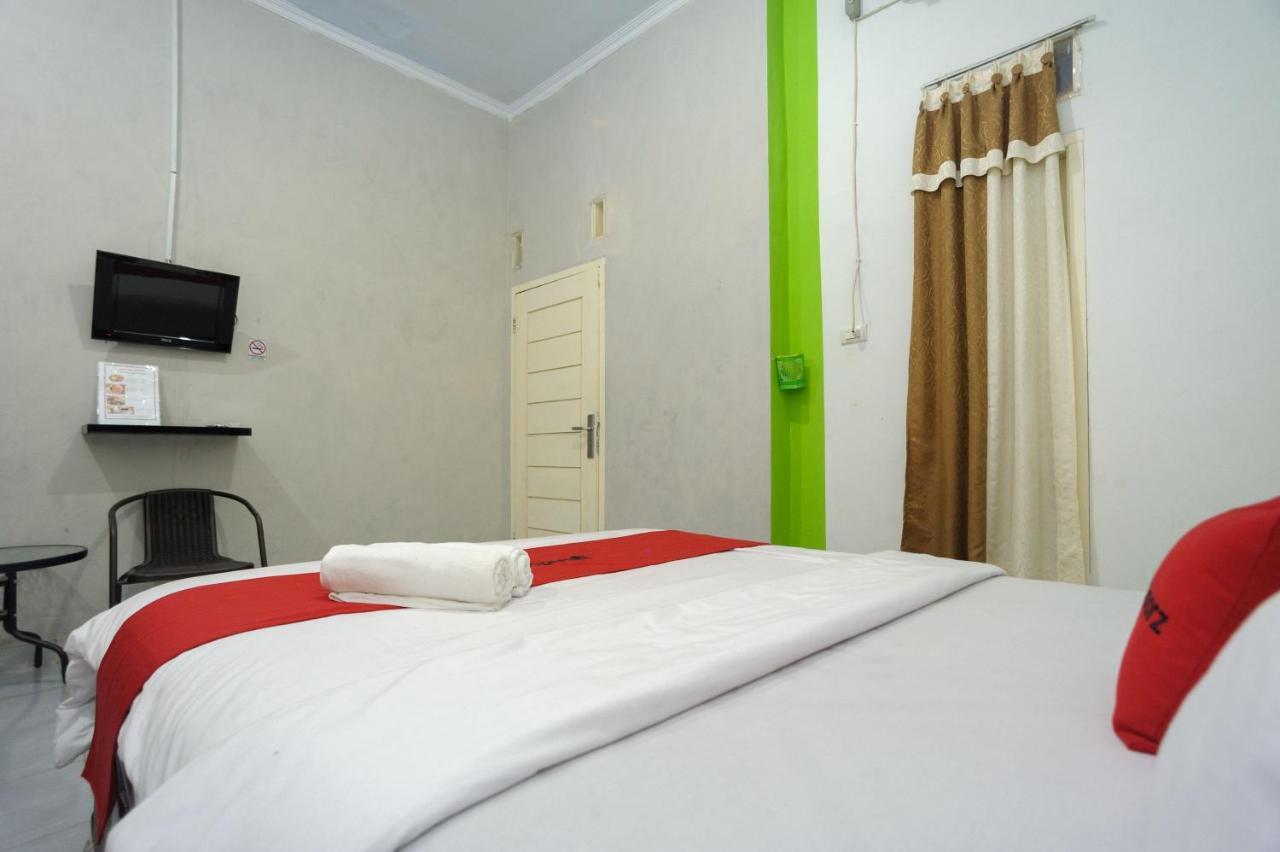 Reddoorz Syariah Near Rs Advent Bandar Lampung Hotel Екстериор снимка